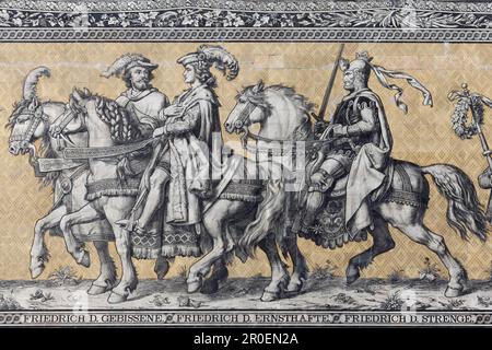 Processione dei principi, dettaglio, figure di Federico il morso, il serio, l'austero, 14th ° secolo, murale su piastrelle della porcellana Meissen Foto Stock