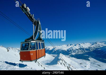 Funivia Piz Nair, comprensorio sciistico Corviglia, St Moritz, Grigioni, Svizzera Foto Stock