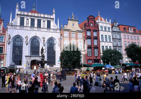 Artus Mansion, la Fontana di Neptun è un simbolo di Danzica, costruita nel 1633, Danzica, Polonia Foto Stock