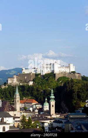 Fortezza di Hohensalzburg, la più grande fortezza completamente conservata dell'Europa centrale, Salisburgo, Salisburgo, Austria, dal 1996 centro storico della parte della città Foto Stock