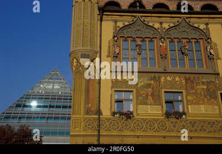 Biblioteca centrale e municipio, Ulm, Baden-Wuerttemberg, Germania Foto Stock