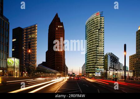Berlino , Potsdamer Platz, Sony Center, DB tower Foto Stock
