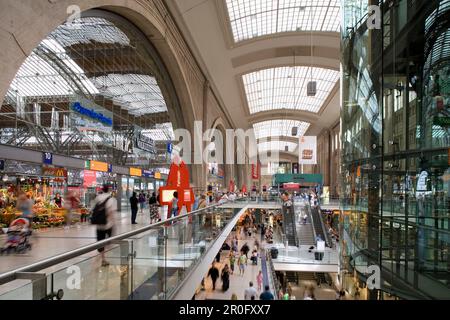 All'interno della stazione centrale, Lipsia, Sassonia, Germania Foto Stock