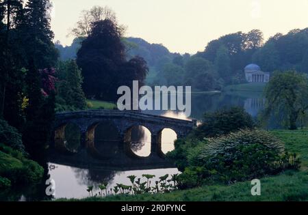 Europa, Gran Bretagna, Inghilterra, Wiltshire, Stourton, Warminster, Stourhead Garden Foto Stock
