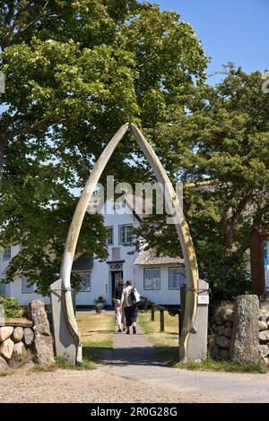 Ingresso di whaleboones al museo di storia locale, Keitum, Sylt Island, Schleswig-Holstein, Germania Foto Stock