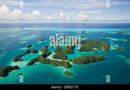 Vista Aerieal di settanta isole, Micronesia, Palau Foto Stock