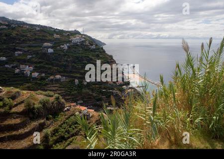 Vista dalla Casa das Mudas Arts Centre di Calheta, Madeira, Portogallo Foto Stock