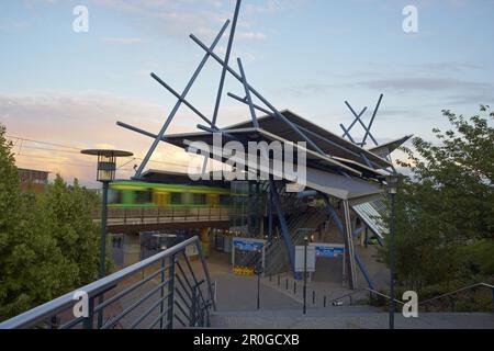 Stazione Neue Mitte, Oberhausen, Renania settentrionale-Vestfalia, Germania Foto Stock