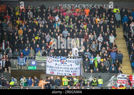 Swansea, Regno Unito. 08th maggio, 2023. I sostenitori di West Bromwich Albion durante la partita del Campionato Sky Bet Swansea City vs West Bromwich Albion al Swansea.com Stadium, Swansea, Regno Unito, 8th maggio 2023 (Photo by Craig Anthony/News Images) a Swansea, Regno Unito il 5/8/2023. (Foto di Craig Anthony/News Images/Sipa USA) Credit: Sipa USA/Alamy Live News Foto Stock