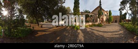 Santuari de cura, monastero, Puig de Randa, montagna con monasteri, vicino a Llucmayor, Maiorca, Isole Baleari, Spagna, Europa Foto Stock