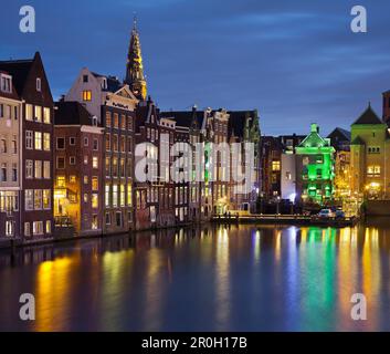 Case da ballo, Damrak, Oude Kerk torre della chiesa, Amsterdam, Olanda del Nord, Paesi Bassi Foto Stock