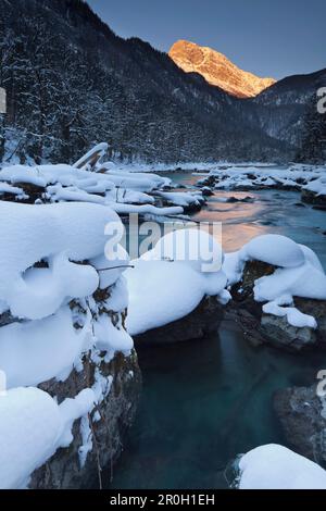 Fiume Snowy Enns, Grosser Buchstein, Parco Nazionale Gesaeuse, Alpi dell'Ennstal, Stiria, Austria, Europa Foto Stock