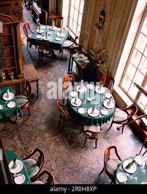 La Russia a Mosca, la biblioteca sala da pranzo al secondo piano del Cafe Pushkin. Foto Stock