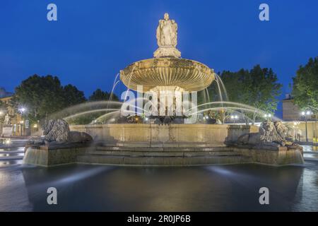La fontana della Rotonde - la rotonda centrale di Aix-en-Provence, Francia Foto Stock