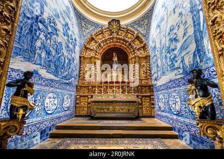 Vista interna dell'altare in Se Cathedral, Faro, Algarve, PORTOGALLO Foto Stock