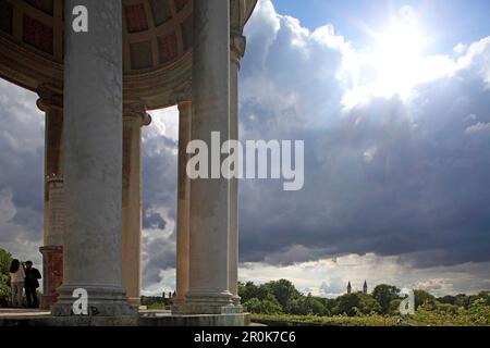 Monopteros, Englischer Garten Monaco di Baviera, Germania Foto Stock