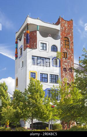 Scuola di Hundertwasser Luther-Melanchthon-Gymnasium di Lutherstadt Wittenberg, Sassonia-Anhalt, Germania, Europa Foto Stock