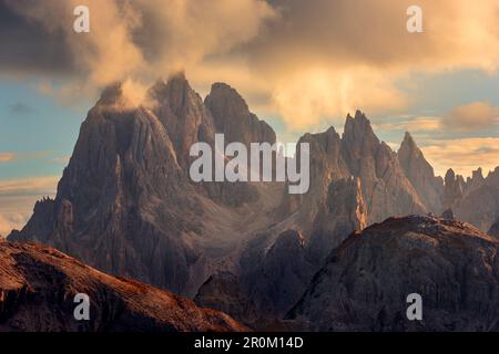 Gruppo montuoso dei Cadini di Misurina, Auronzo di Cador nelle Dolomiti, Belluno, Alto Adige, Italia, Europa Foto Stock