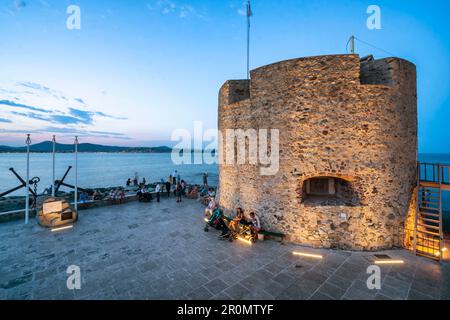 Tour du Portalet, torre fortificata, Saint Tropez, Costa Azzurra, Francia Foto Stock