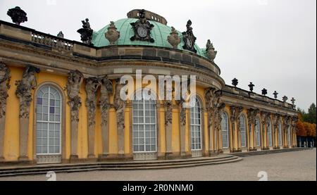 Sanssouci, Potsdam, Germania: Vista ravvicinata del Palazzo Sanssouci a Potsdam. Foto Stock