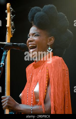 Shingai Shoniwa - Noisettes, V2009, Hylands Park, Chelmsford, Essex, Regno Unito - 22 agosto 2009 Foto Stock