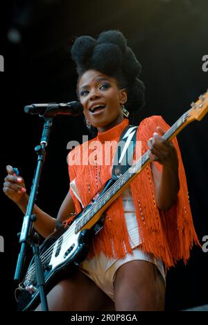 Shingai Shoniwa - Noisettes, V2009, Hylands Park, Chelmsford, Essex, Regno Unito - 22 agosto 2009 Foto Stock