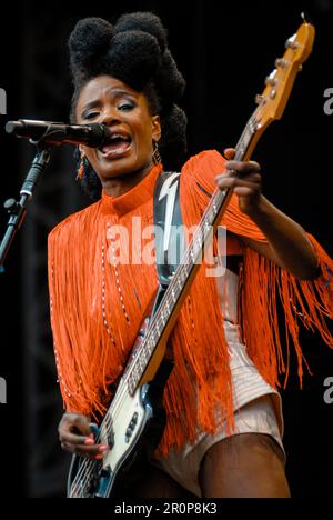 Shingai Shoniwa - Noisettes, V2009, Hylands Park, Chelmsford, Essex, Regno Unito - 22 agosto 2009 Foto Stock