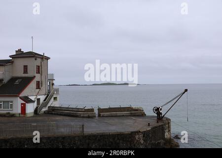 Verricello arrugginito all'ex pesca al salmone a Portrush Foto Stock