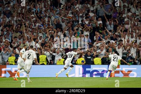 Vinicius Junior del Real Madrid celebra il primo gol del gioco durante la UEFA Champions League, semifinale, partita di prima tappa allo stadio Santiago Bernabeu di Madrid, Spagna. Data immagine: Martedì 9 maggio 2023. Foto Stock