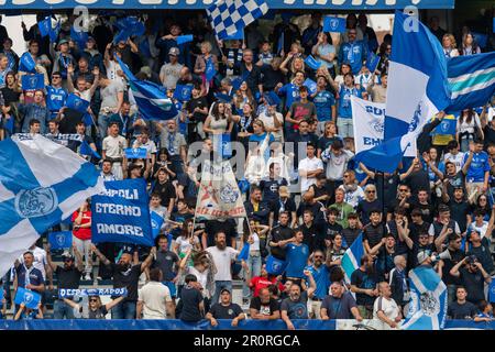 Empoli, Italia. 08th maggio, 2023. Fan di Empoli durante Empoli FC vs US Salernitana, calcio italiano Serie A match in Empoli, Italy, May 08 2023 Credit: Independent Photo Agency/Alamy Live News Foto Stock