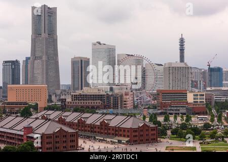 Yokohama, Giappone 16 luglio 2016 - Vista di Yokohama Giappone e terminal dei traghetti dalla nave Diamond Princess. Foto Stock