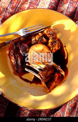 Parmentier con spalla di agnello, piedi e animelle al tartufo Foto Stock