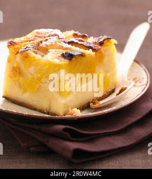 Clafoutis di pesche Foto Stock