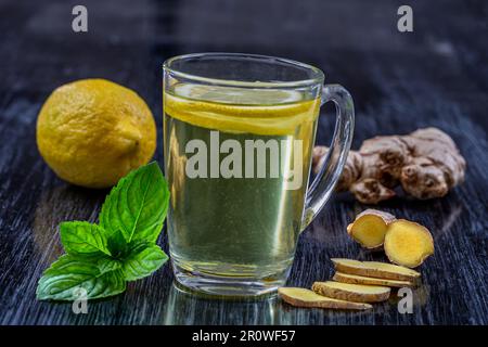 Infusione di zenzero e limone Foto Stock