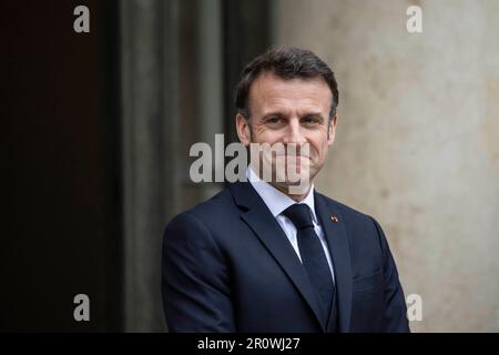 Parigi, Francia. 10th maggio, 2023. Il presidente francese Emmanuel Macron al palazzo Elysee a Parigi, il 9 maggio 2023. Foto di Eliot Blondet/ABACAPRESS.COM Credit: Abaca Press/Alamy Live News Foto Stock