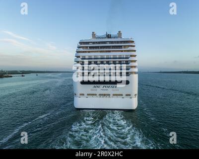 Vista aerea della nave da crociera MSC Poesia di proprietà e gestita da MSC Cruises. È una nave sorella di MSC Musica, MSC Orchestra e MSC magnifica. Foto Stock