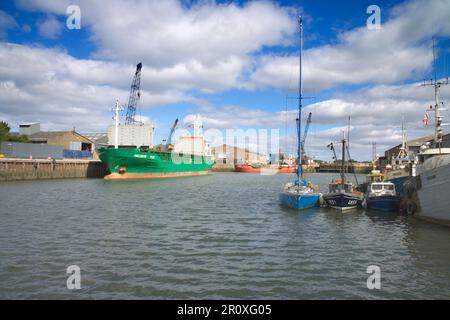 Le barche ormeggiate a Glasson attraccano sulla costa del lancashire Foto Stock