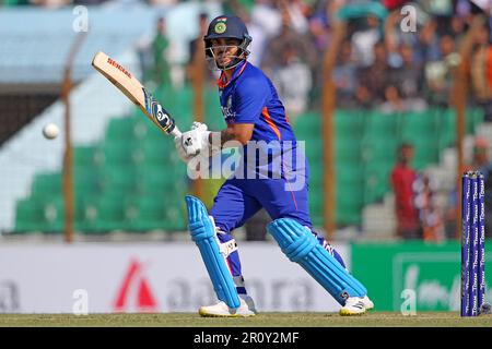 Ishan Kishan durante la terza partita Internazionale di un giorno (ODI) del Bangladesh-India allo Stadio Zahur Ahmed Chowdhury, Sagorika, Chattograme, Bangladesh. Foto Stock