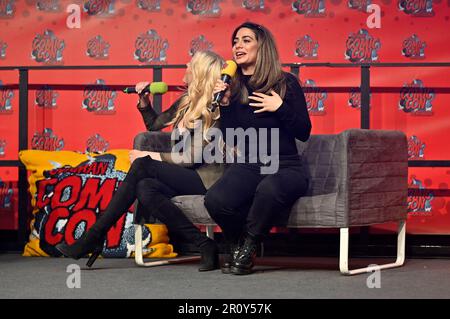 Katherine McNamara und Emeraude Toubia auf der German Comic con edizione primaverile in der Messe Dortmund. Dortmund, 06.05.2023 Foto Stock