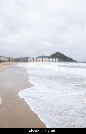 Spiaggia di Zurriola, Donostia San Sebastian, Paesi Baschi Foto Stock
