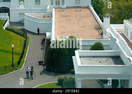 Washington, Stato di Vereinigte. 10th maggio, 2023. L'ala ovest della Casa Bianca è vista dall'Eisenhower Executive Office Building a Washington, DC il 10 maggio 2023. Credito: Yuri Gripas/Pool tramite CNP/dpa/Alamy Live News Foto Stock