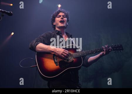 BARCELLONA - MAR 30: Vance Joy (indie pop music band australiana) si esibisce sul palco al Razzmatazz il 30 marzo 2023 a Barcellona, Spagna. Foto Stock