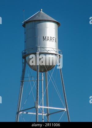 Marfa Water Tower nel Texas occidentale Foto Stock