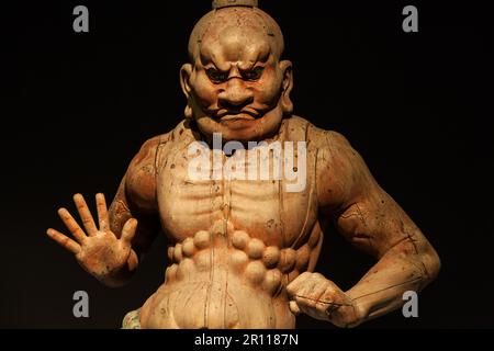 Giappone, woodmade Kongorikishi statua, muscolare, custodi del Buddha, 13 secolo Foto Stock