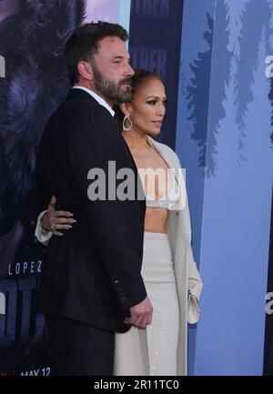 STATI UNITI. 10th maggio, 2023. Ben Affleck, Jennifer Lopez arriva alla Mother Premiere che si tiene al Westwood Regency Village di CA mercoledì 10 maggio 2023 . (Foto di Juan Pablo Rico/Sipa USA) Credit: Sipa USA/Alamy Live News Foto Stock