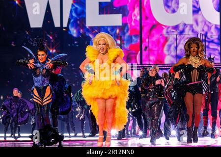 10 maggio 2023, Liverpool, Merseyside, Regno Unito: Liverpool, Inghilterra: Spettacolo di danza "Be Who You Wanna Be" all'Eurovision Song Contest 2023, durante la semifinale 2 alla Liverpool Arena. L'Eurovision Song Contest 2023 si svolge a Liverpool, dopo che l'Ucraina, vincitrice del concorso 2022 con la canzone 'Stefania' di K. Orchestra, non è stata in grado di soddisfare le richieste di ospitare l'evento a causa di preoccupazioni di sicurezza causate dall'invasione russa. (Credit Image: © Andy von PIP/ZUMA Press Wire) SOLO PER USO EDITORIALE! Non per USO commerciale! Foto Stock