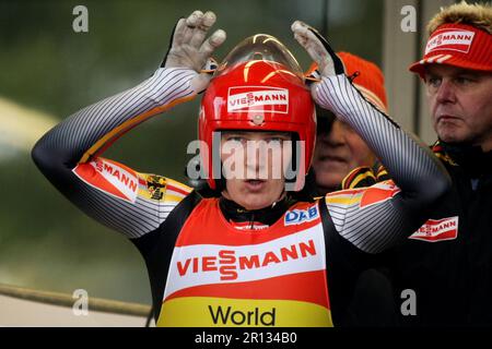 Tatjana Hüfner beim Rodel Welt Cup in Igels 28.11.2009. Foto Stock