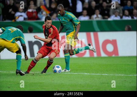 Mesut Özil Aktion Fußball Länderspiel, Deutschland - Südafrika 2:0, 5,9.2009. Foto Stock