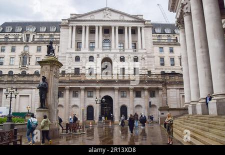 Londra, Regno Unito. 11th maggio, 2023. Vista generale della Bank of England nella City of London, il quartiere finanziario della capitale. La Banca d'Inghilterra ha innalzato i tassi di interesse al livello più alto dal 2008. (Foto di Vuk Valcic/SOPA Images/Sipa USA) Credit: Sipa USA/Alamy Live News Foto Stock