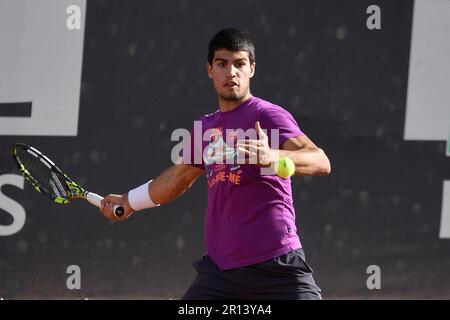 Roma, Italia. 11th maggio, 2023. Carlos Alcaraz, spagnolo, si sta allenando durante il torneo di tennis internazionale BNL d'Italia al Foro Italico di Roma il 11th maggio 2023. Credit: Insidefoto di andrea staccioli/Alamy Live News Foto Stock